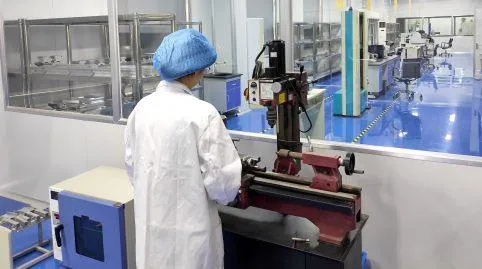 Aluminiumlegierungs-Präzisionsbearbeitung CNC-Produkte für Elektro-Mobil-Batterie-Behälter mit gutem Service